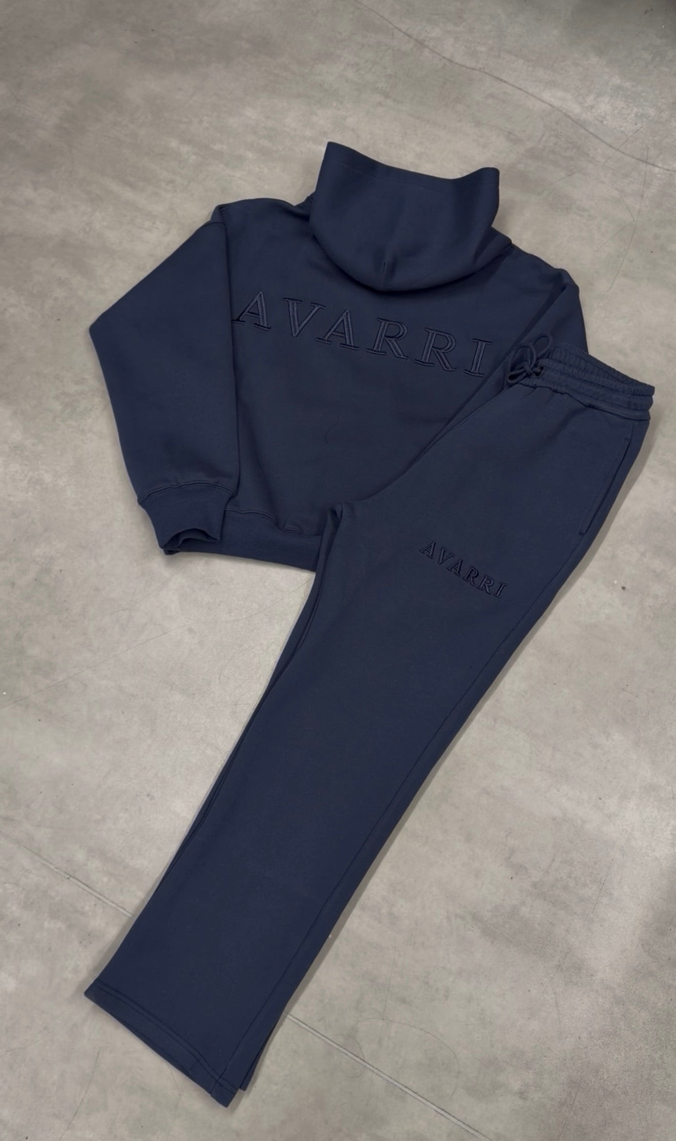 AVARRI PREMIUM LUXE NAVY PULL OVER HOODIE